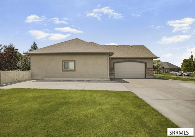 Photo 4 of Single family home for sale at 5970 Pheasant Dr, Ammon, ID 83401 | MLS# 2188460 | Listing updated on 2026-09-28