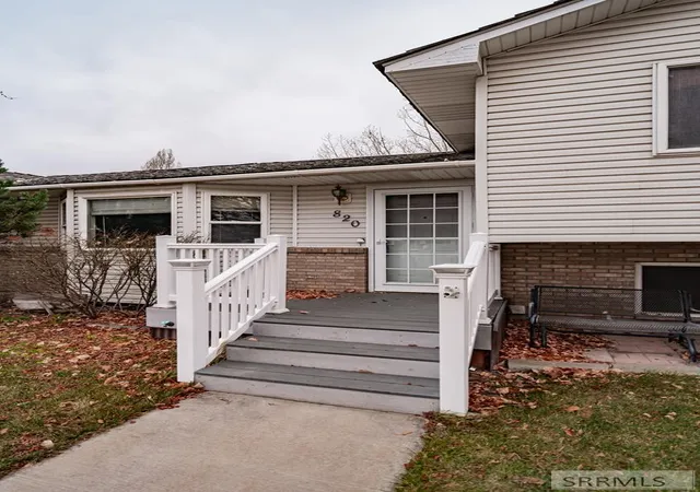 2nd image of 820 S Adam Lane, Idaho Falls, ID 83401 | MLS# 2180920