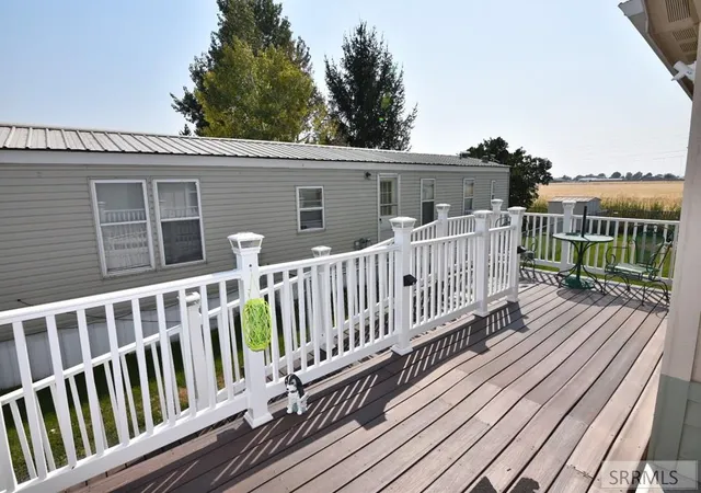 Photo 4 of Manufactured home for sale at 2139 N Pinewood Dr, Idaho Falls, ID 83401 | MLS# 2188292 | Listing updated on 2026-09-08