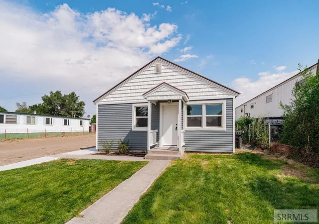 Photo 1 of Single family home for sale at 461 Gladstone Street, Idaho Falls, ID 83401 | MLS# 2188184 | Listing updated on 2026-09-15