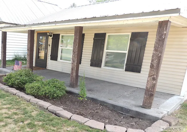 Homes for sale in St Anthony, ID | 329 N Bridge Street, St Anthony, ID 83445 | MLS# 2187589