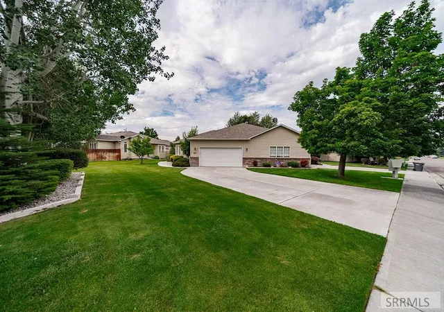 Photo 1 of Townhouse for sale at 960 Escalante Avenue, Idaho Falls, ID 83404 | MLS# 2187920 | Listing updated on 2026-08-19