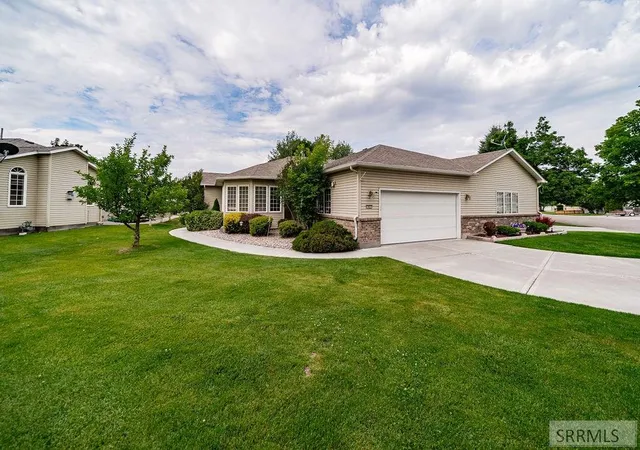 Photo 3 of Townhouse for sale at 960 Escalante Avenue, Idaho Falls, ID 83404 | MLS# 2187920 | Listing updated on 2026-08-19