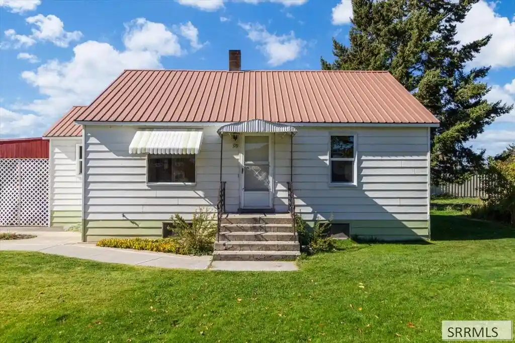 Single family home for sale at 370 S 3rd West, Rexburg, ID 83440 | MLS# 2189876