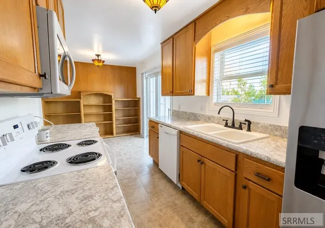 Photo 3 of Condo for sale at 347 S Skyline Dr, Idaho Falls, ID 83402 | MLS# 2187933 | Listing updated on 2026-10-05
