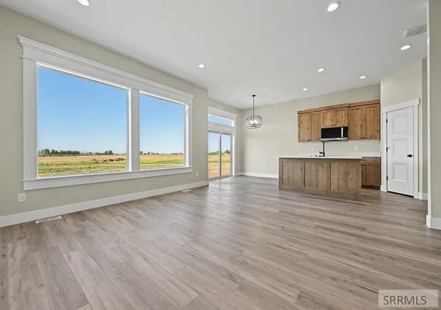 Photo 2 of Sale Pending at 1021 Montezuma St, Idaho Falls, ID 83402 | MLS# 2186392 | Listing updated on 2026-09-20