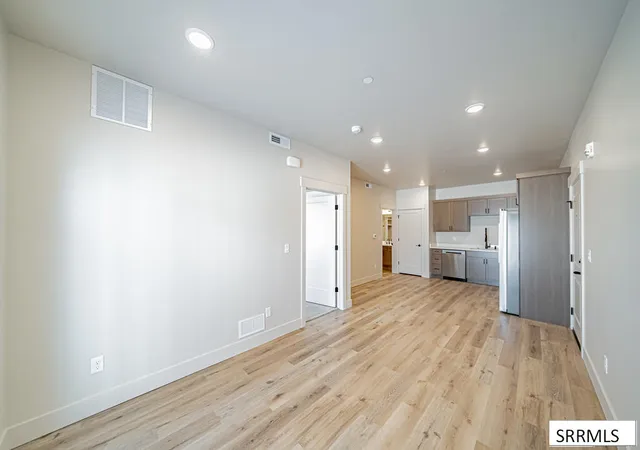 Photo 3 of Condo for sale at 1142 #305 S Skyline Dr, Idaho Falls, ID 83402 | MLS# 2188617 | Listing updated on 2026-09-21
