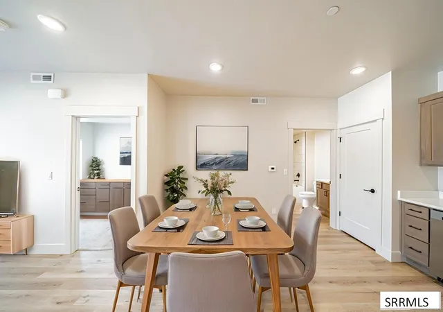 Photo 3 of Condo for sale at 1142 #305 S Skyline Dr, Idaho Falls, ID 83402 | MLS# 2188617 | Listing updated on 2026-09-21