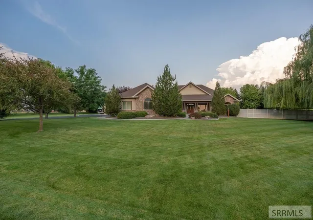 Photo 4 of Single family home for sale at 1638 N Romantica Dr, Idaho Falls, ID 83402 | MLS# 2188276 | Listing updated on 2026-09-20