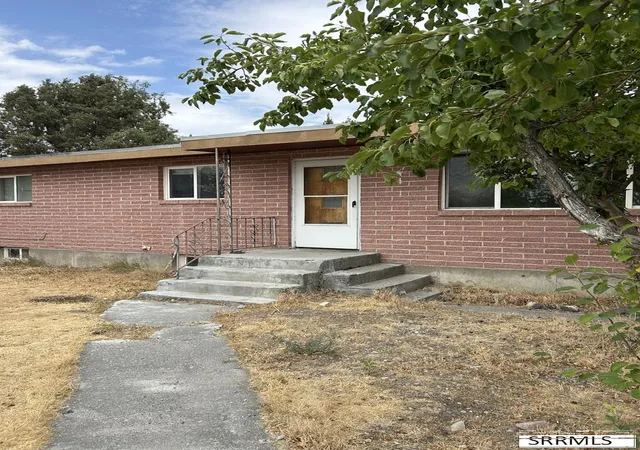 Photo 2 of Sale Pending at 748 W 175 N, Blackfoot, ID 83221 | MLS# 2188515 | Listing updated on 2026-09-01