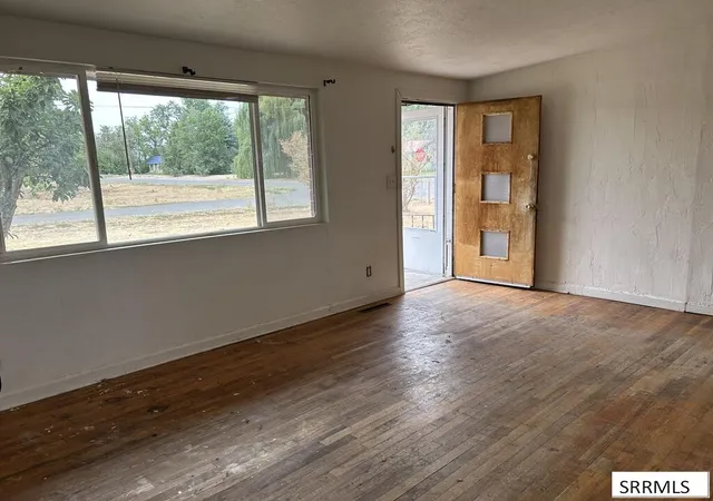 Photo 3 of Sale Pending at 748 W 175 N, Blackfoot, ID 83221 | MLS# 2188515 | Listing updated on 2026-10-02