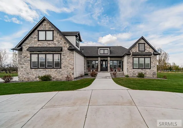 3rd image of 4035 E Fairway Dr, Rigby, ID 83442 | MLS# 2185939