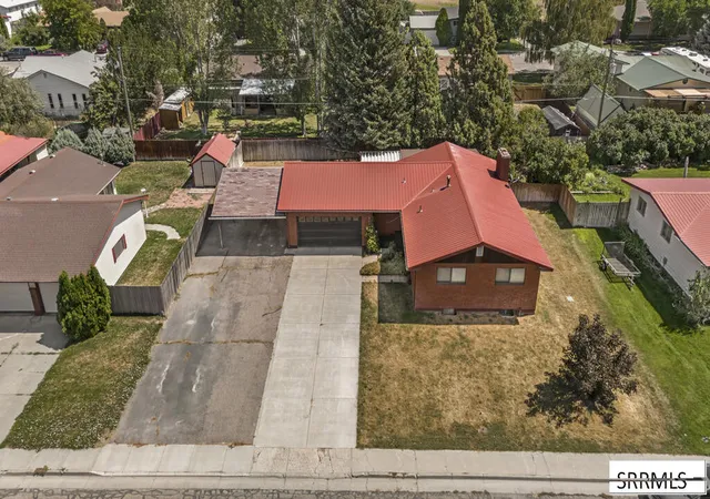 Photo 2 of Single family home for sale at 2050 Highland Dr, Blackfoot, ID 83221 | MLS# 2188695 | Listing updated on 2026-08-22