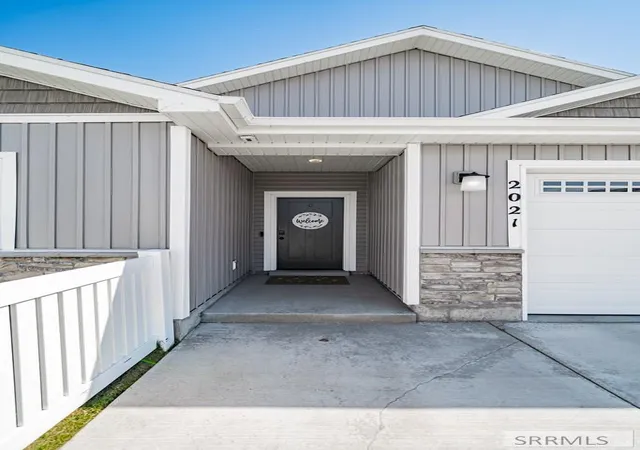 Photo 3 of Single family home for sale at 2021 Summerfield Lane, Rexburg, ID 83440 | MLS# 2187074 | Listing updated on 2026-09-21