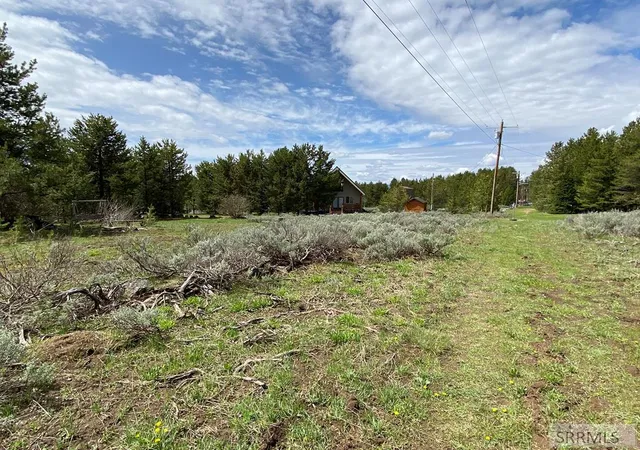 4th image of 3423 Oakwood Dr, Island Park, ID 83429 | MLS# 2186382