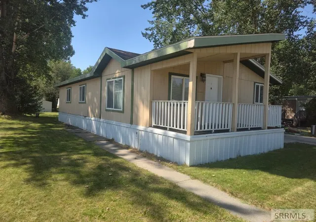 Photo 12 of Manufactured home for sale at 411 Violet Street, Rexburg, ID 83440 | MLS# 2188242 | Listing updated on 2026-08-06