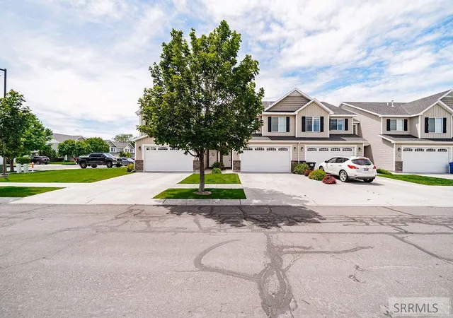 Homes for sale in Rexburg, ID | 945 S 2400 W, Rexburg, ID 83440 | MLS# 2187123