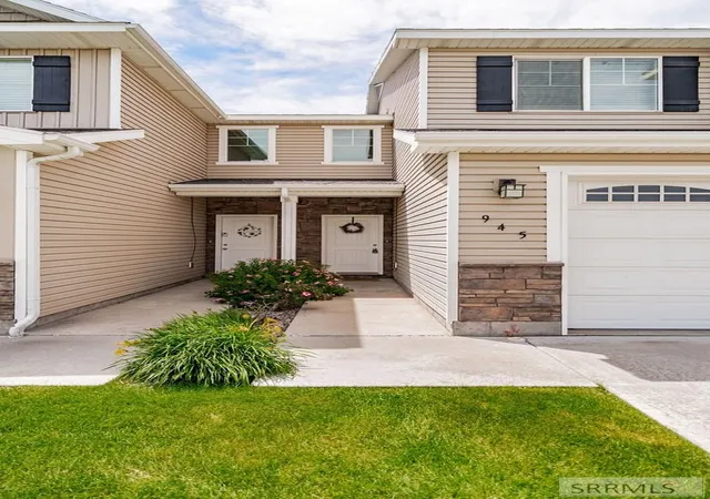 Homes for sale in Rexburg, ID | 945 S 2400 W, Rexburg, ID 83440 | MLS# 2187123