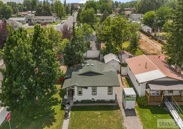 Photo 1 of Single family home for sale at 401 S Fisher Avenue, Blackfoot, ID 83221 | MLS# 2188249 | Listing updated on 2026-09-06