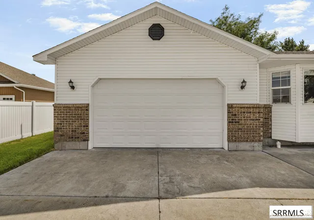 Photo 3 of Single family home for sale at 1109 S Diamond Circle, Ammon, ID 83406 | MLS# 2188495 | Listing updated on 2026-08-24