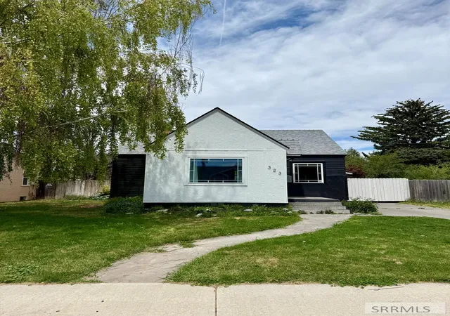 Homes for sale in Idaho Falls, ID | 323 E 13th Street, Idaho Falls, ID 83404 | MLS# 2186783