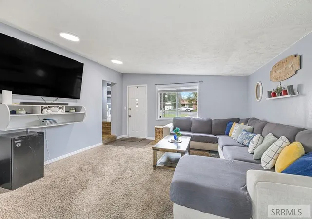 Photo 3 of Single family home for sale at 160 W Oak Street, Shelley, ID 83274 | MLS# 2188527 | Listing updated on 2026-09-30