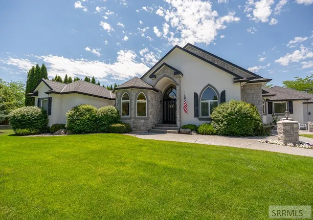 Photo 2 of Single family home for sale at 4020 Canterbury Way, Idaho Falls, ID 83404 | MLS# 2187363 | Listing updated on 2026-09-18