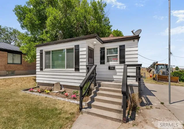 Homes for sale in Pocatello, ID | 914 Highland Blvd, Pocatello, ID 83204 | MLS# 2187757