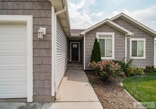 Photo 3 of Sale Pending at 3914 N Monroe Avenue, Idaho Falls, ID 83401 | MLS# 2188083 | Listing updated on 2026-09-07