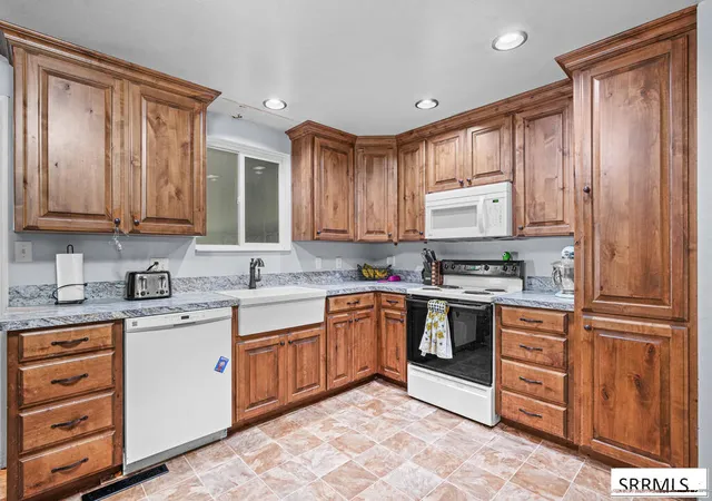 5th image of 805 Sykes Dr, Idaho Falls, ID 83401 | MLS# 2188592