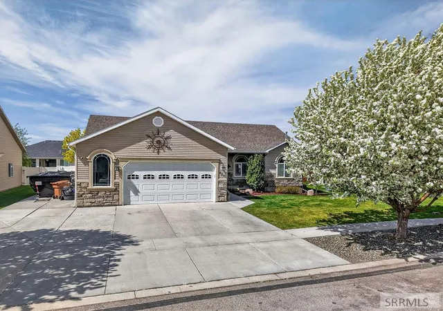 Homes for sale in Chubbuck, ID | 880 Redman Street, Chubbuck, ID 83202 | MLS# 2185458