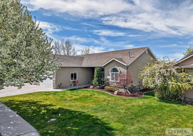 Homes for sale in Chubbuck, ID | 880 Redman Street, Chubbuck, ID 83202 | MLS# 2185458