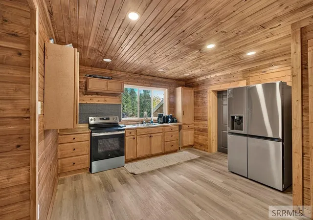 Photo 4 of Single family home for sale at 3524 Montauk Dr, Island Park, ID 83429 | MLS# 2188196 | Listing updated on 2026-07-30