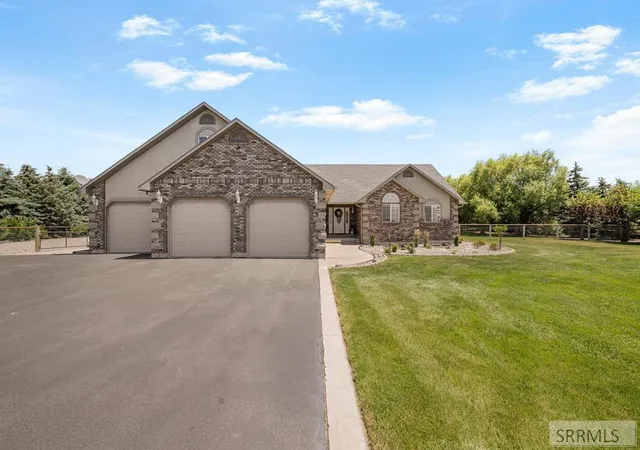 Homes for sale in Shelley, ID | 1061 N 1200 E, Shelley, ID 83274 | MLS# 2187289