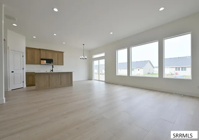 Photo 2 of Single family home for sale at 6133 Willow Oak Lane, Idaho Falls, ID 83401 | MLS# 2188670 | Listing updated on 2026-08-21