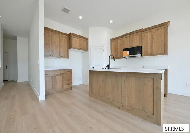 Photo 3 of Single family home for sale at 6133 Willow Oak Lane, Idaho Falls, ID 83401 | MLS# 2188670 | Listing updated on 2026-08-21