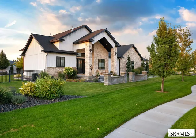 Photo 3 of Sale Pending at 360 Palisade Dr, Idaho Falls, ID 83404 | MLS# 2188600 | Listing updated on 2026-09-04