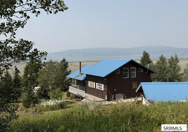 Photo 2 of Single family home for sale at 5175 Mountain Dr, Island Park, ID 83429 | MLS# 2188393 | Listing updated on 2026-08-31
