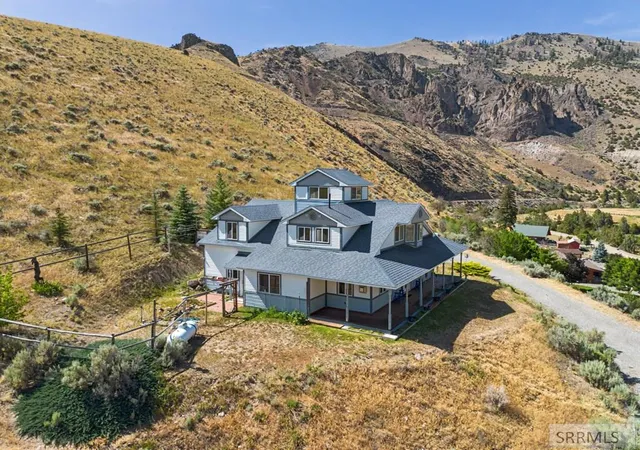 Photo 3 of Single family home for sale at 101 Lake Crk Rd, Salmon, ID 83467 | MLS# 2187272 | Listing updated on 2026-06-24