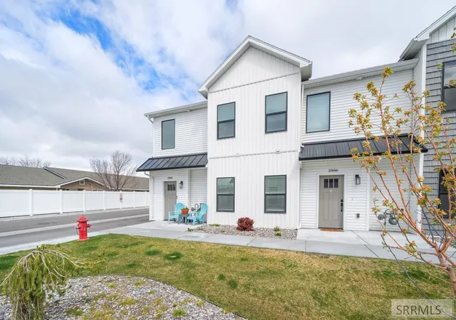 Homes for sale in Ammon, ID | 2882 Sunburst Dr, Ammon, ID 83406 | MLS# 2185825