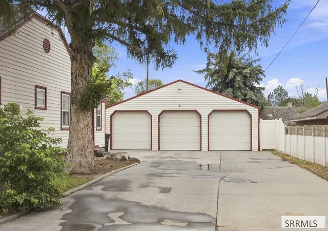 Photo 2 of Single family home for sale at 143 S 2nd W, Rigby, ID 83442 | MLS# 2188821 | Listing updated on 2026-09-16
