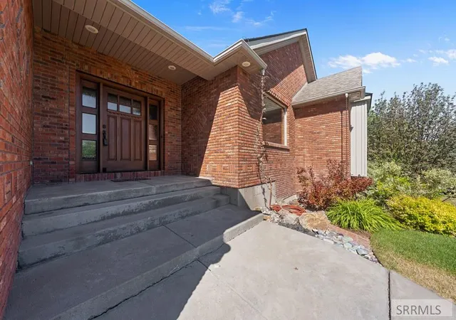 Photo 2 of Single family home for sale at 626 Autumn Ct, Rexburg, ID 83440 | MLS# 2188910 | Listing updated on 2026-09-01