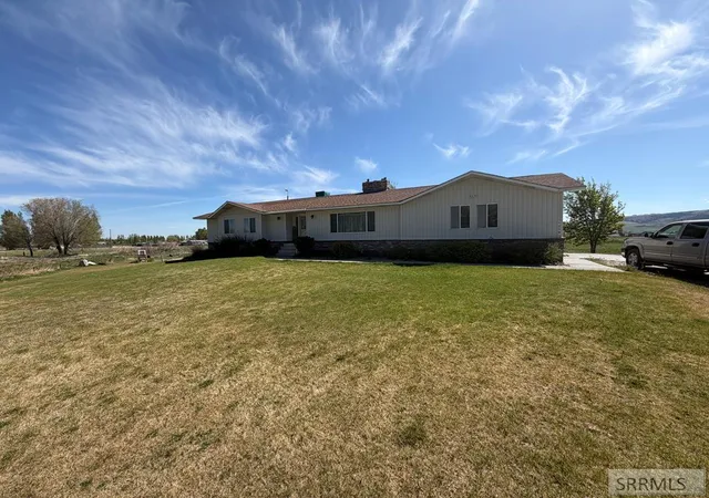 Homes for sale in Shelley, ID | 1239 N 1100 E, Shelley, ID 83274 | MLS# 2187631