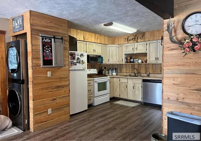 Homes for sale in Island Park, ID | 4143 Huckleberry Loop Road #1, Island Park, ID 83429 | MLS# 2187537