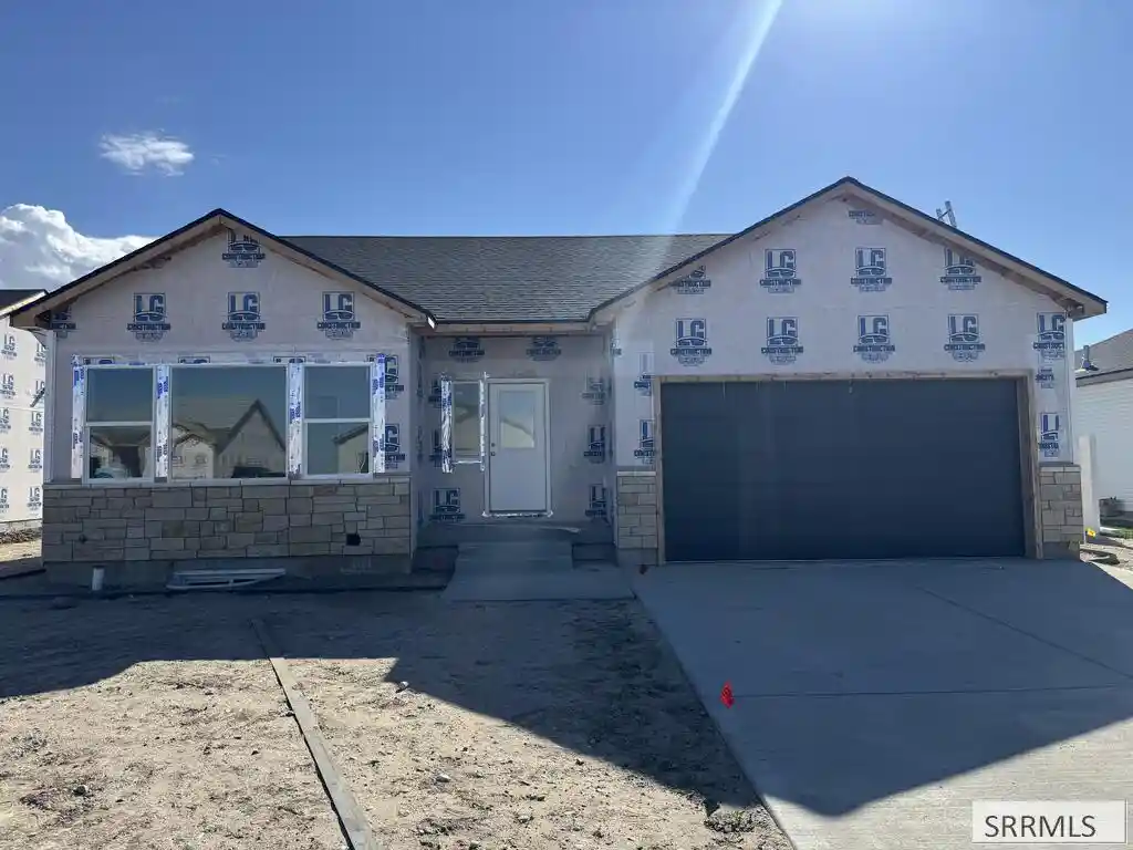 Single family home for sale at 560 Abigail Ln, Shelley, ID 83274 | MLS# 2189961
