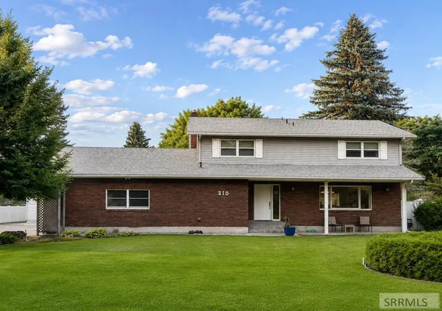 Photo 1 of Single family home for sale at 210 Sunny Heights Lane, Idaho Falls, ID 83402 | MLS# 2188029 | Listing updated on 2026-09-08