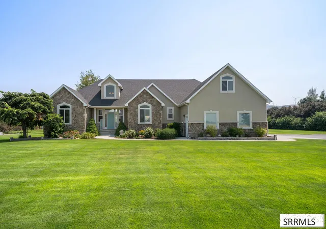 Photo 3 of Single family home for sale at 1033 N 1200 E, Shelley, ID 83274 | MLS# 2188416 | Listing updated on 2026-10-06