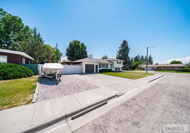 Photo 3 of Sale Pending at 1036 Atlantic Street, Idaho Falls, ID 83404 | MLS# 2187726 | Listing updated on 2026-09-03