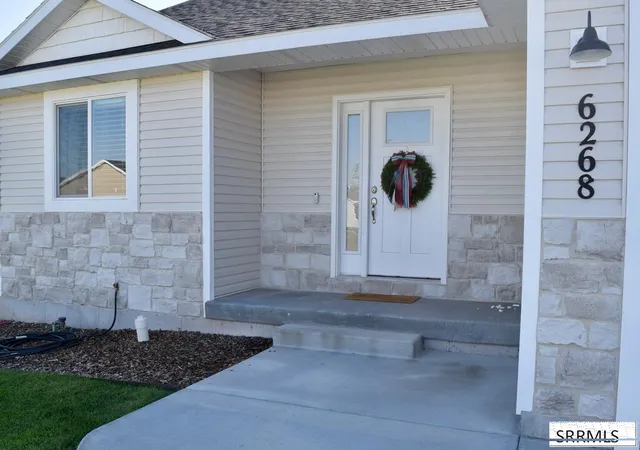 Photo 3 of Townhouse for sale at 6268 Red Shirt Rd, Idaho Falls, ID 83401 | MLS# 2188698 | Listing updated on 2026-08-24