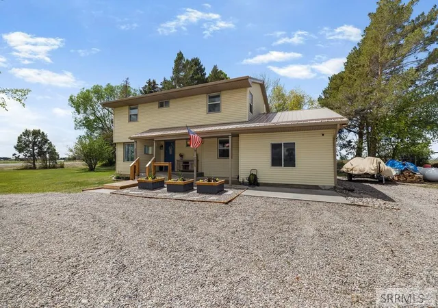 Homes for sale in Menan, ID | 653 N 3300 E, Menan, ID 83434 | MLS# 2186662